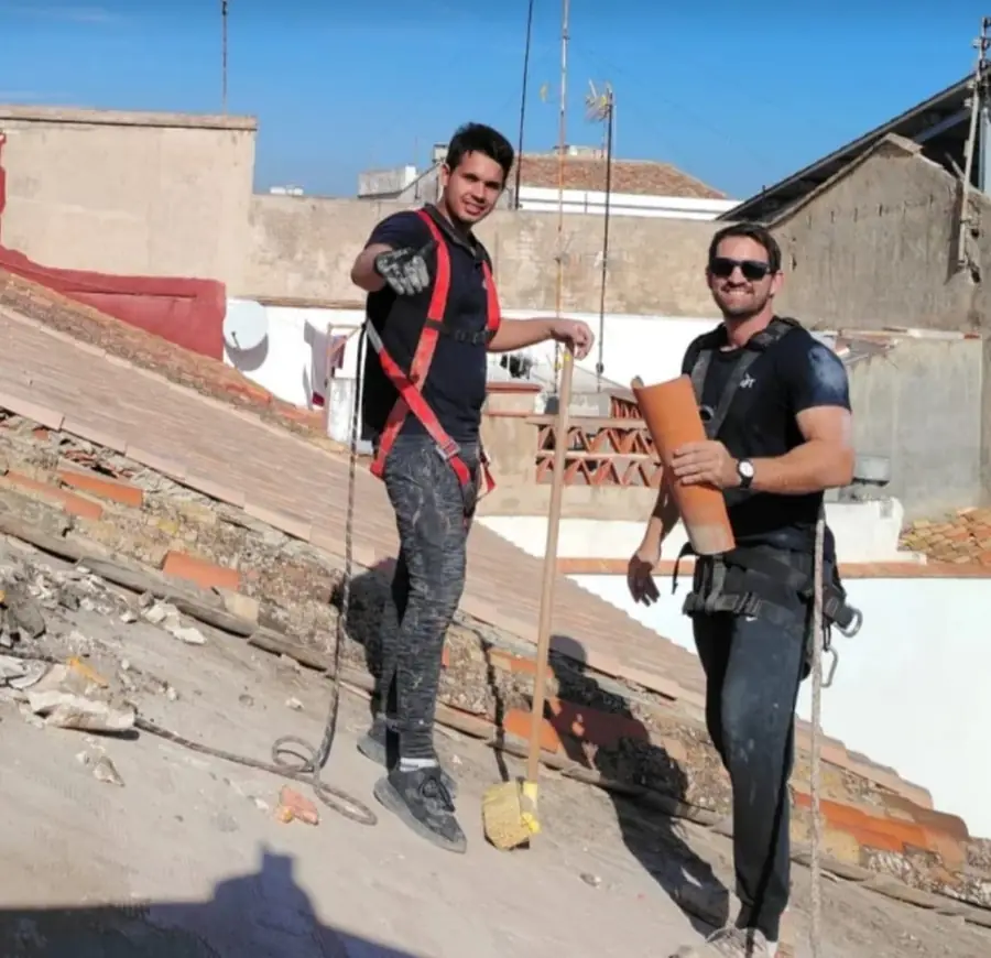 Equipo de Construcciones Kraft trabajando en obra